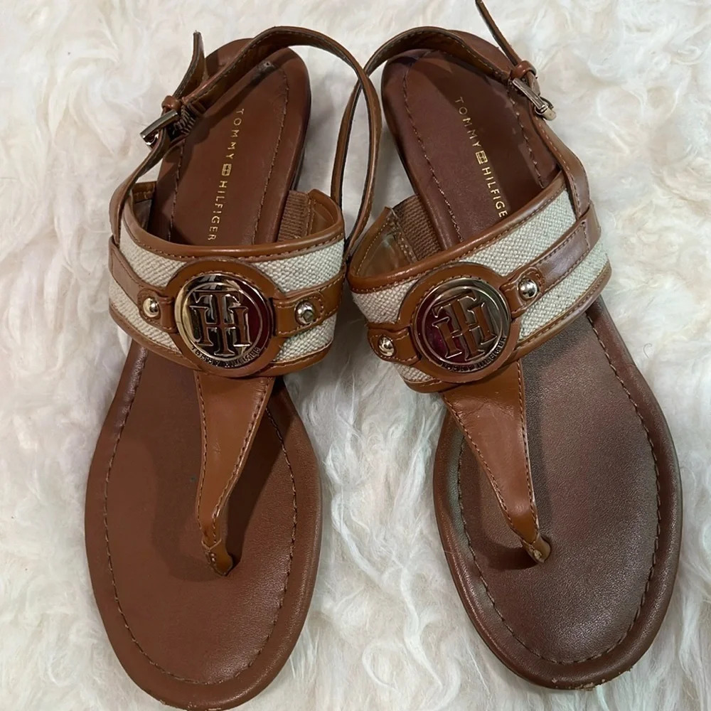 Tommy Hilfiger size 7 sandals